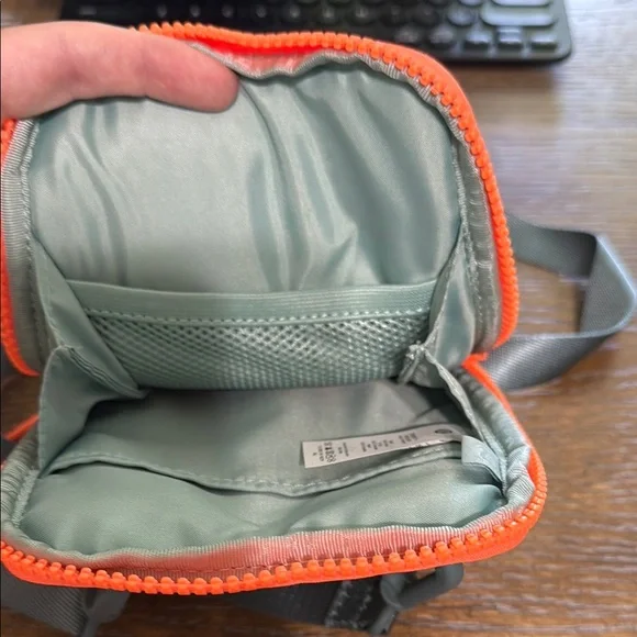 lululemon athletica Green and Orange Cross Body Bag - Picture 5 of 5